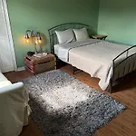 2 Bedroom 2 Bath Fun Vibes No Pet Fees