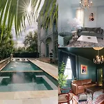 5 New Orleans Themed Units In Fq With Pool
