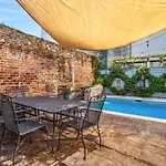 Spacious 5br 3ba With Private Courtyard And Heated Pool *