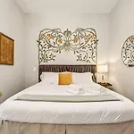 Villa Spacious 5br 3ba With Private Courtyard And Heated Pool New Orleans
