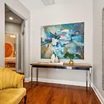 Villa Spacious 5br 3ba With Private Courtyard And Heated Pool *