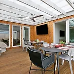 The Florentine Private 12Br Villa