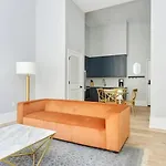 The Harlequin: 2 Units By Avantstay