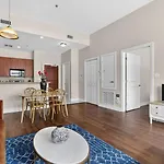 Apartment Roami At Duncan Plaza