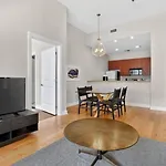Apartment Roami At Duncan Plaza New Orleans