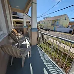 Nola Luxury, Near Parade Route, Bar & Porch