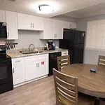 Frenchmen Private Stay W Pool & Hot Tub Access