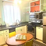 Petit Chateau Inn, French Quarter, New Orleans