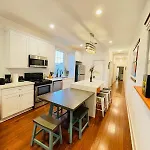 Holiday home Beautiful Allen Toussaint Earhart Duplex New Orleans