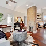 Historic 8br With Pool Hot Tub Holiday home New Orleans