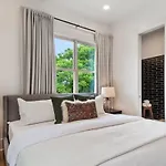 Holiday home Relaxing Private Heated Pool *