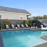 Holiday home Gorgeous Grand With Heated Pool New Orleans