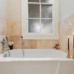 Holiday home Historic 8br With Pool Hot Tub New Orleans