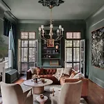 Holiday home 18 Bedroom Garden District Mansion Shared Pool *