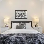Historic 8br With Pool Hot Tub