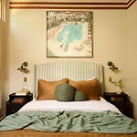 Holiday home Rare 10br Luxury Estate Heated Indoor Pool *