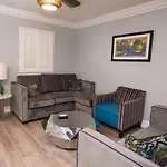 Frenchmen 2br Retreat W Free Parking & Pool 4* New Orleans