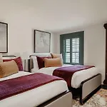 Holiday home 18 Bedroom Garden District Mansion Shared Pool New Orleans