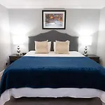 Luxury 2br W Pool & Hot Tub On Frenchmen St Aparthotel 4*