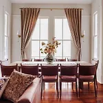 Holiday home 18 Bedroom Garden District Mansion Shared Pool