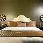 Holiday home Rare 10br Luxury Estate Heated Indoor Pool New Orleans