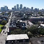 Frenchmen Street 1br Retreat W Pool & Hot Tub Aparthotel