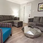 Aparthotel Frenchmen St 2br Hideaway W Pool & Hot Tub 4*