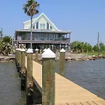 Private Dock & Pool: Luxe Nola Group Getaway!