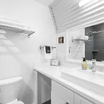 Moon 201 - Crescent Moonset Suite - 1Br - 1 Bath