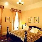 Bed & Breakfast Fairchild House 3*