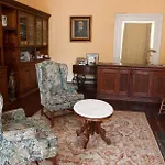 Fairchild House Bed & Breakfast 3*