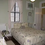 Bed & Breakfast The Burgundy