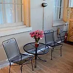 Lafitte & Bar