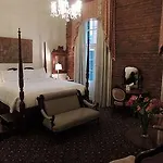 Lafitte & Bar