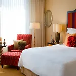 Hotel Renaissance Arts Warehouse District 4*