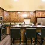 Baronne Street Luxury 1Bdr Suite D