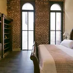 Baronne Street Luxury 1Bdr Suite D