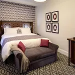 Hotel Q&c And Bar New Orleans, Autograph Collection New Orleans