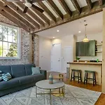 One-Bedroom On Jackson Avenue Apt 203 By Sonder
