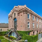 One-Bedroom On Jackson Avenue Apt 203 By Sonder