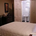 The Prytania Oaks Inn 2*