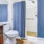 Chateau Orleans Aparthotel