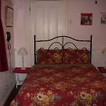 The Burgundy Bed & Breakfast 3*