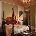 Hotel Avenue 2*