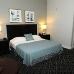 Brent House Hotel 3*