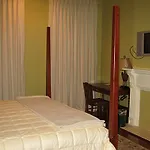 Inn The Prytania Oaks