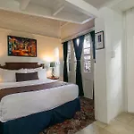 Lafitte & Bar 3*