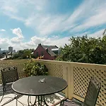 Lafitte & Bar
