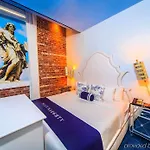 Hotel The Saint Hotel, New Orleans, French Quarter, Autograph Collection 4*