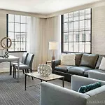 Renaissance Arts Warehouse District 4*